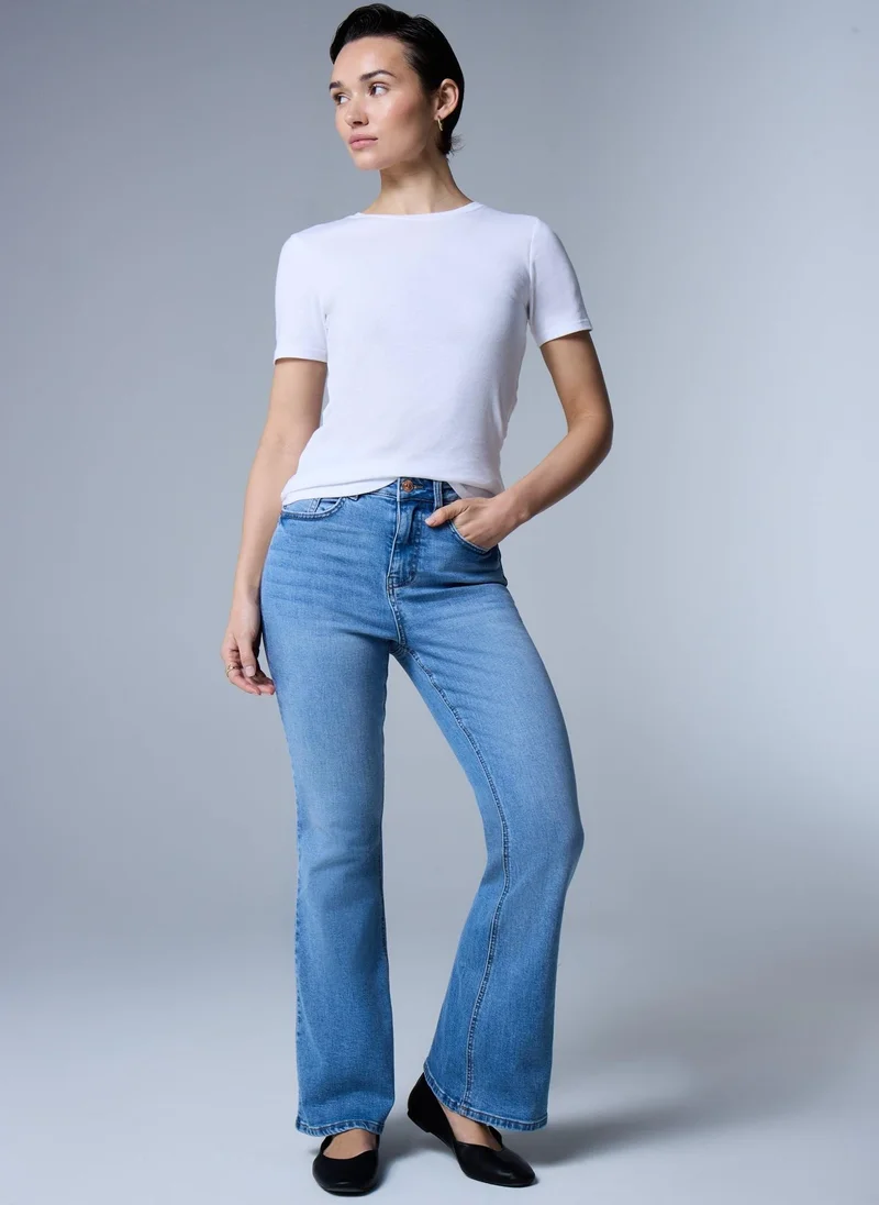 ماتلان جينز بوت كت أزرق متوسط الغسيل